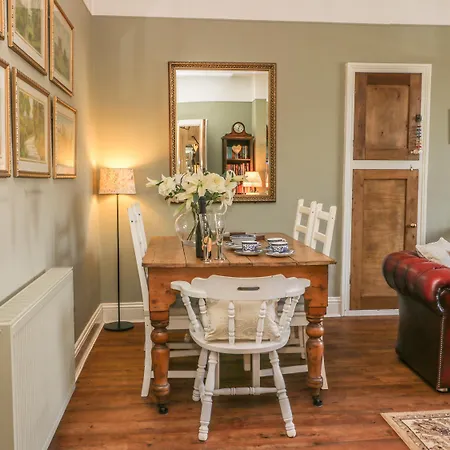 Holiday home Londesborough *