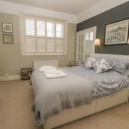 Holiday home Londesborough